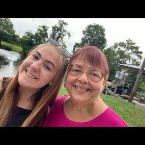 Meet your Posher, Jean